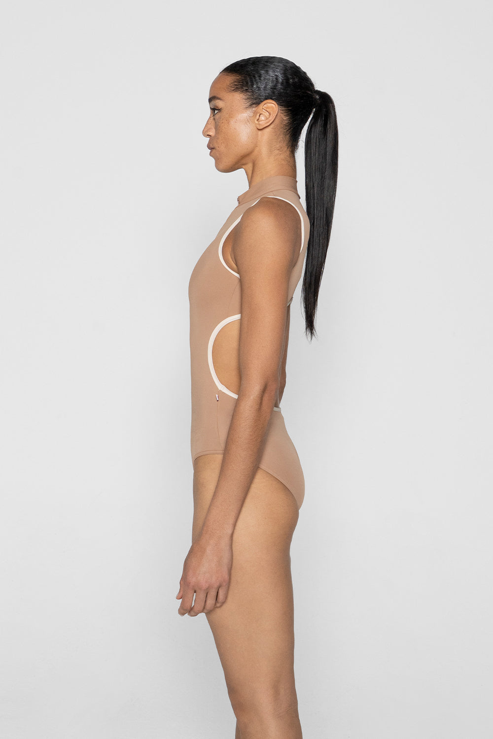 Charlotte leotard in T-Sepia body color with N-Pearl trim color