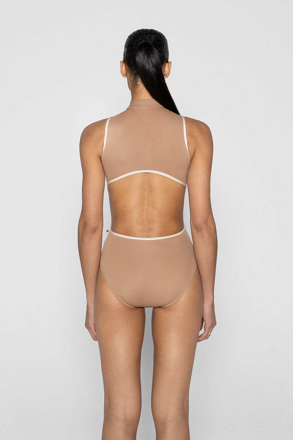 Charlotte leotard in T-Sepia body color with N-Pearl trim color