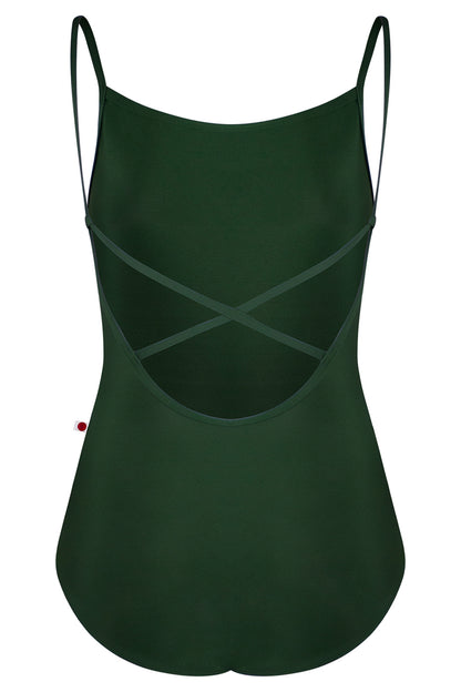 Daniela leotard in N-Huntress
