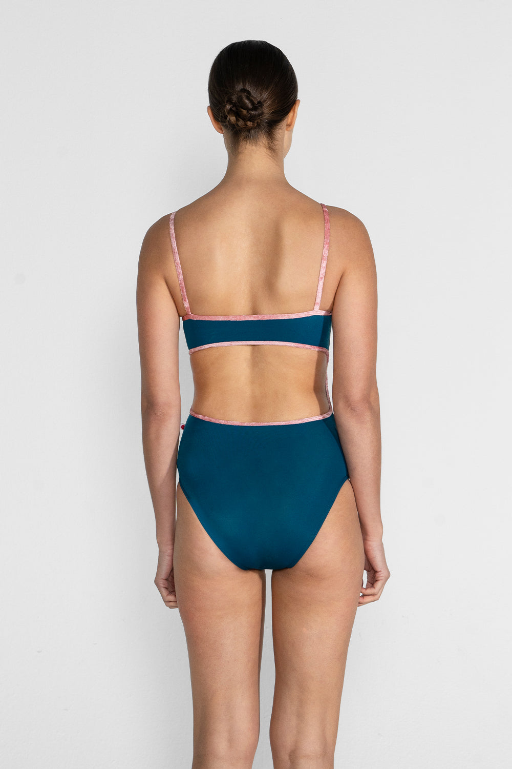Kiki leotard in T-Zenith body color with CV-Romance trim color