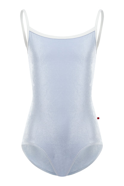 Kids Daniela in V-Serenade body color with T-White trim color