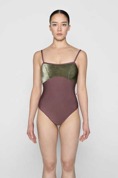 Denise leotard in N-Phoenix body & trim color with V-Safari top color