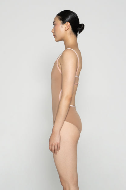 Kiki leotard in T-Sepia body color with V-Blush trim color