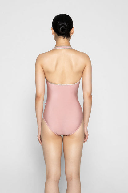 Jaione leotard in N-Antique Rose body color with CV-Toffee trim color