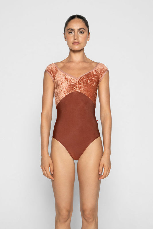 Elli leotard in N-Bronze body color with CV-Amaretto top color and N-Rosewood trim color