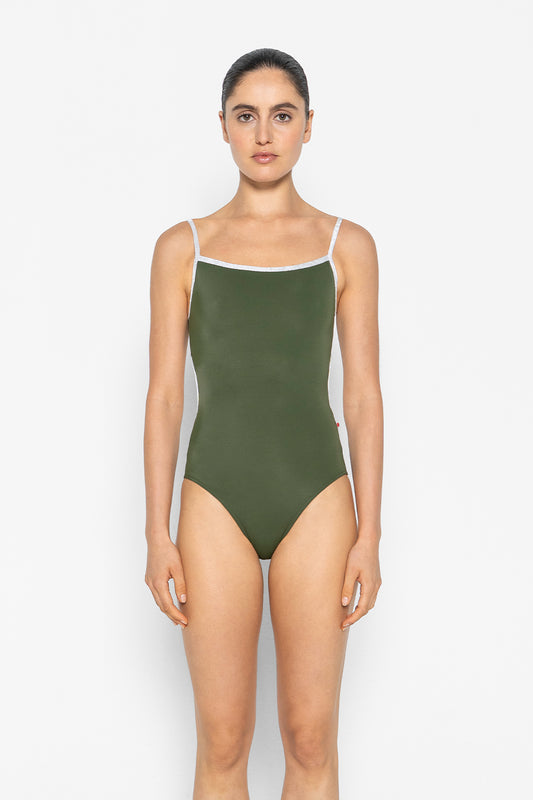 Kiki leotard in T-Jungle body color with CV-Silver trim color