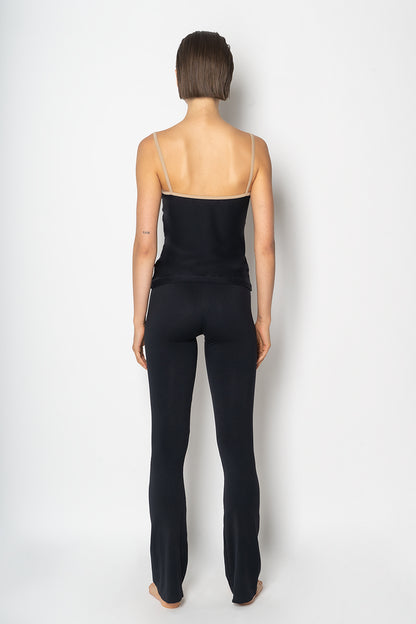 Yasu pants in M-Black